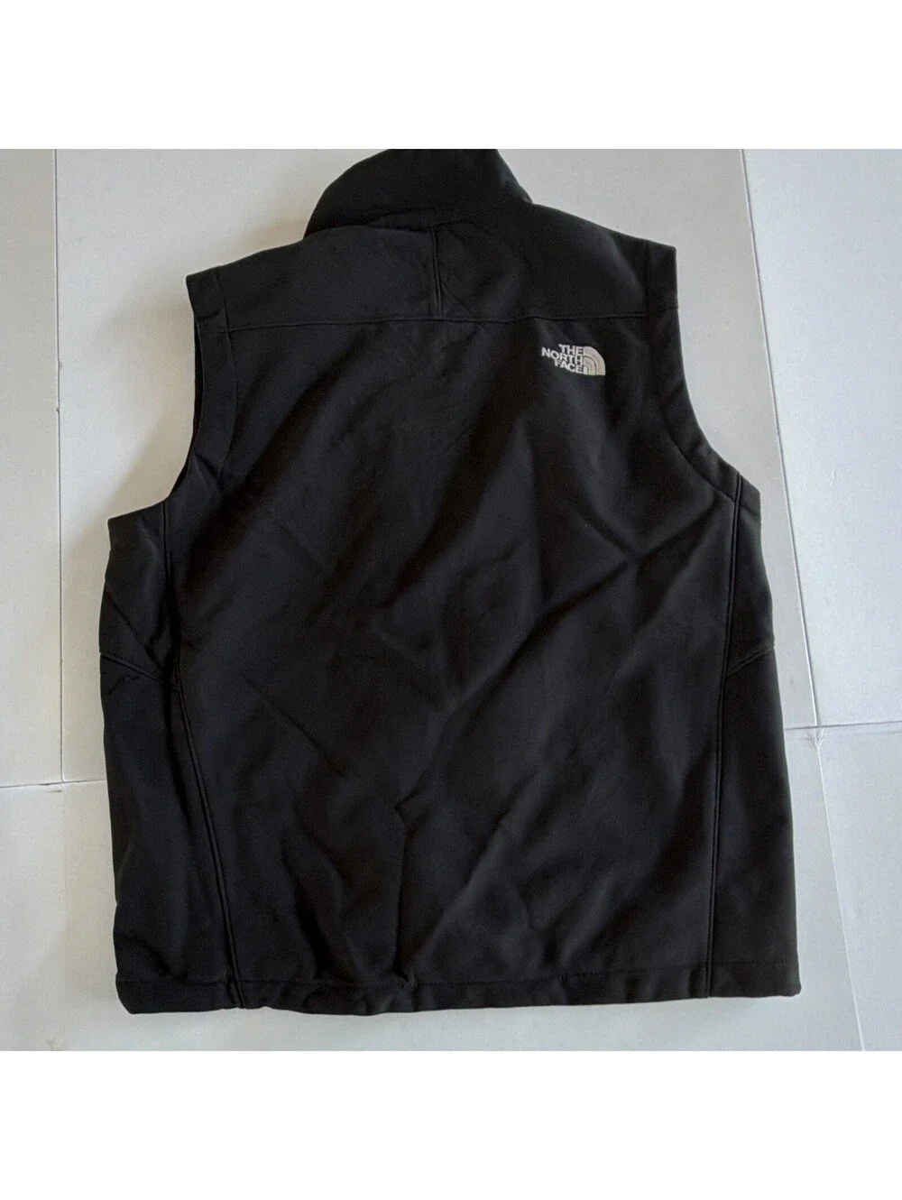 The North Face Men’s Black Solid Full Zip Logo Vest Jacket Size M